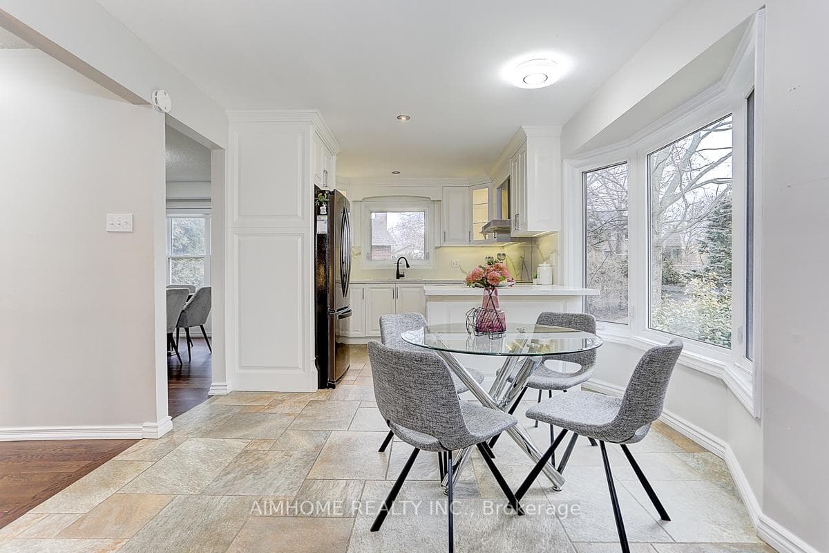 2 Eves Court photo 18
