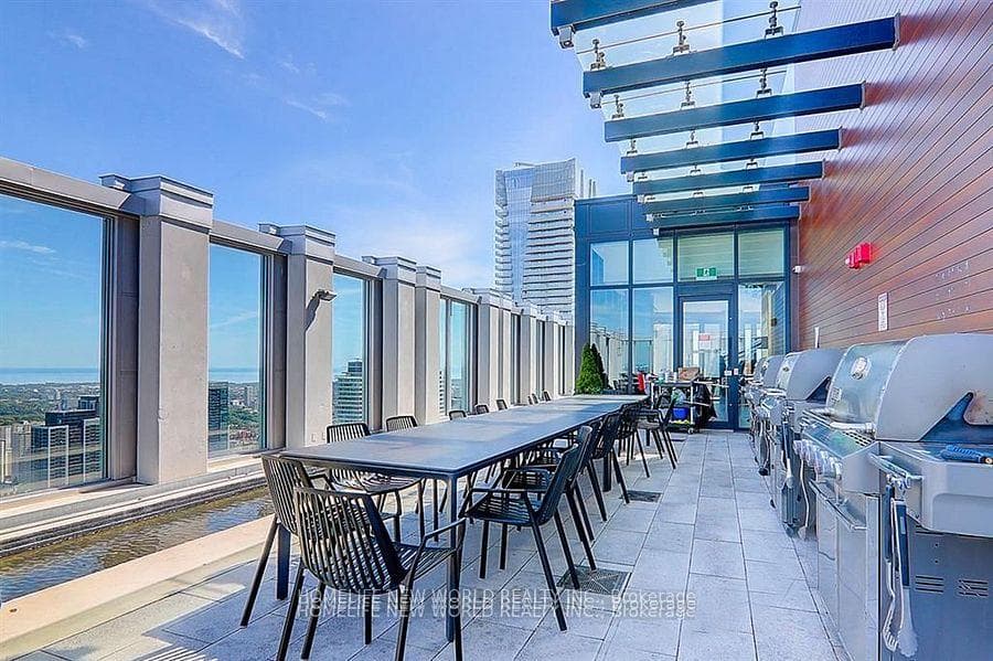 1 YORKVILLE Avenue Unit 2904 photo 25