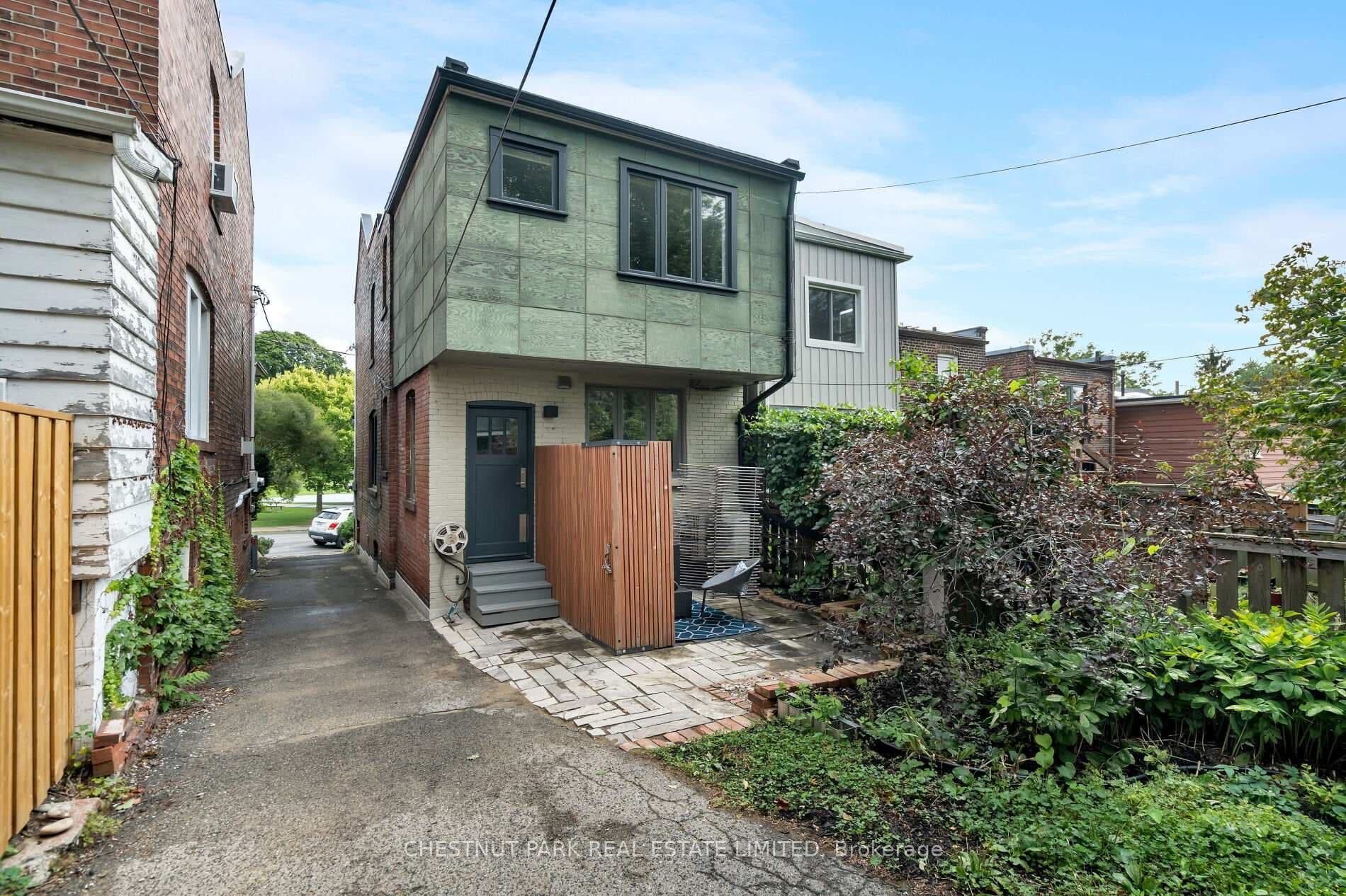 102 West Lynn Avenue photo 32