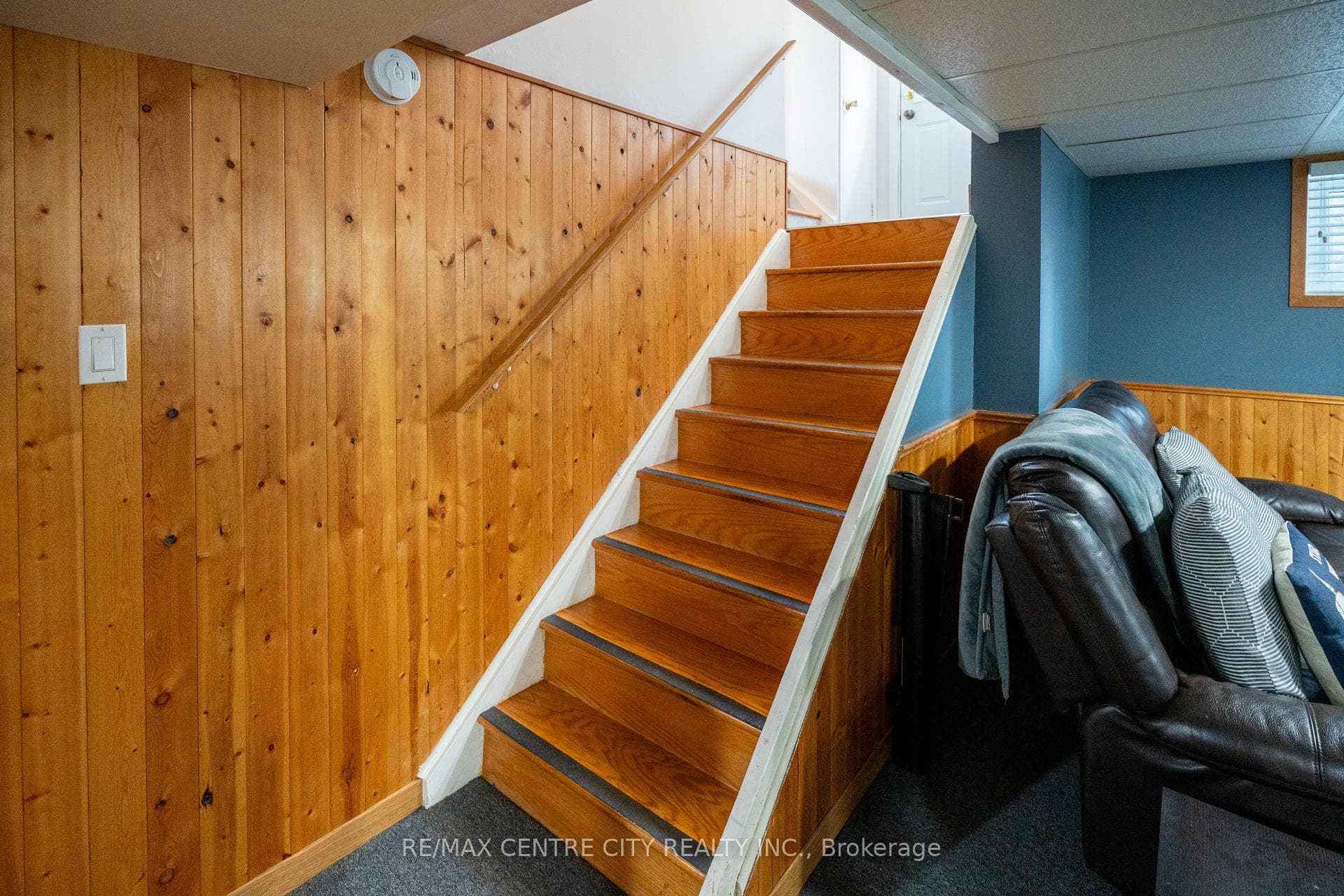 366 Hudson Drive photo 25