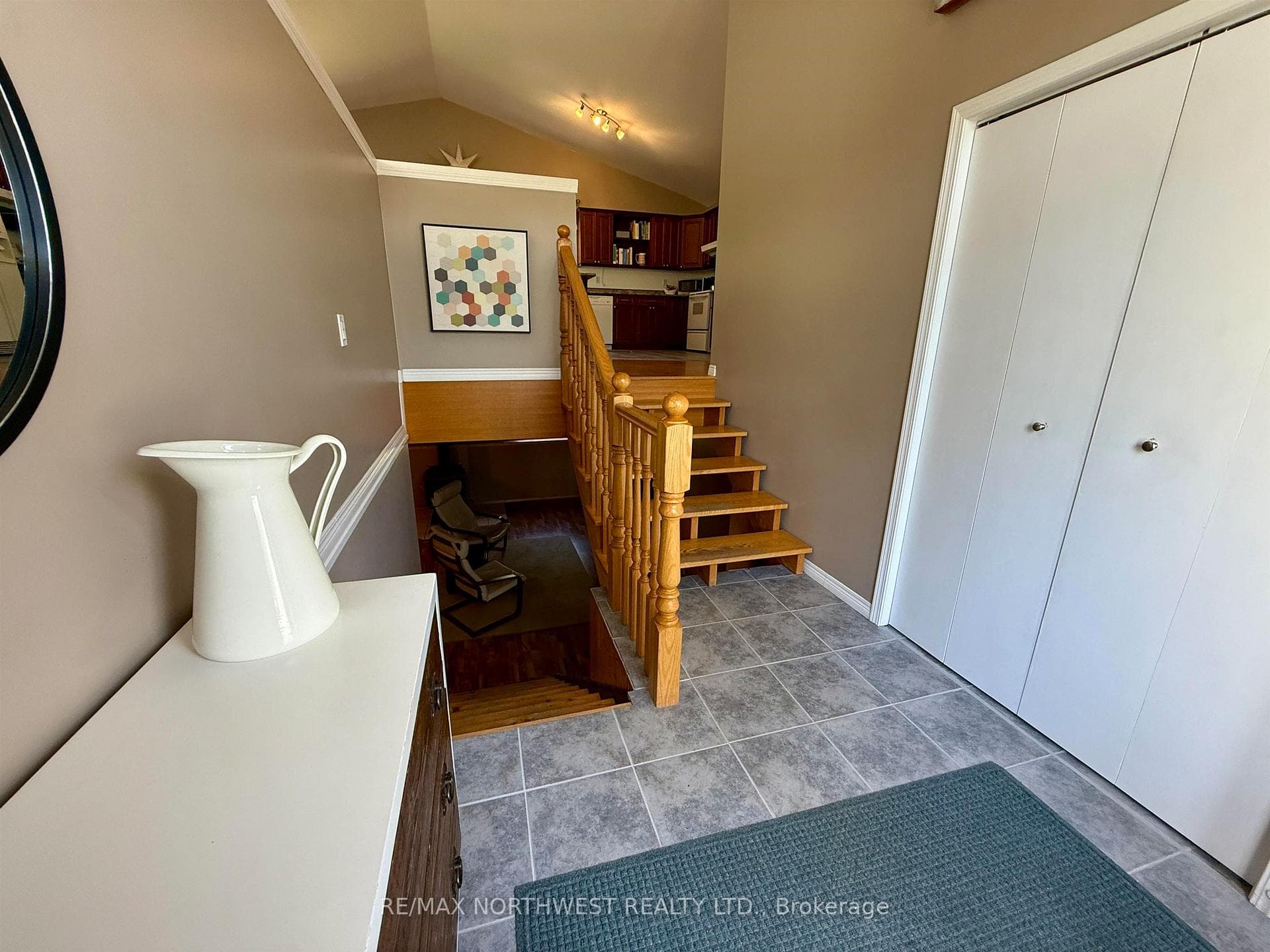 142 Barkman Close photo 18