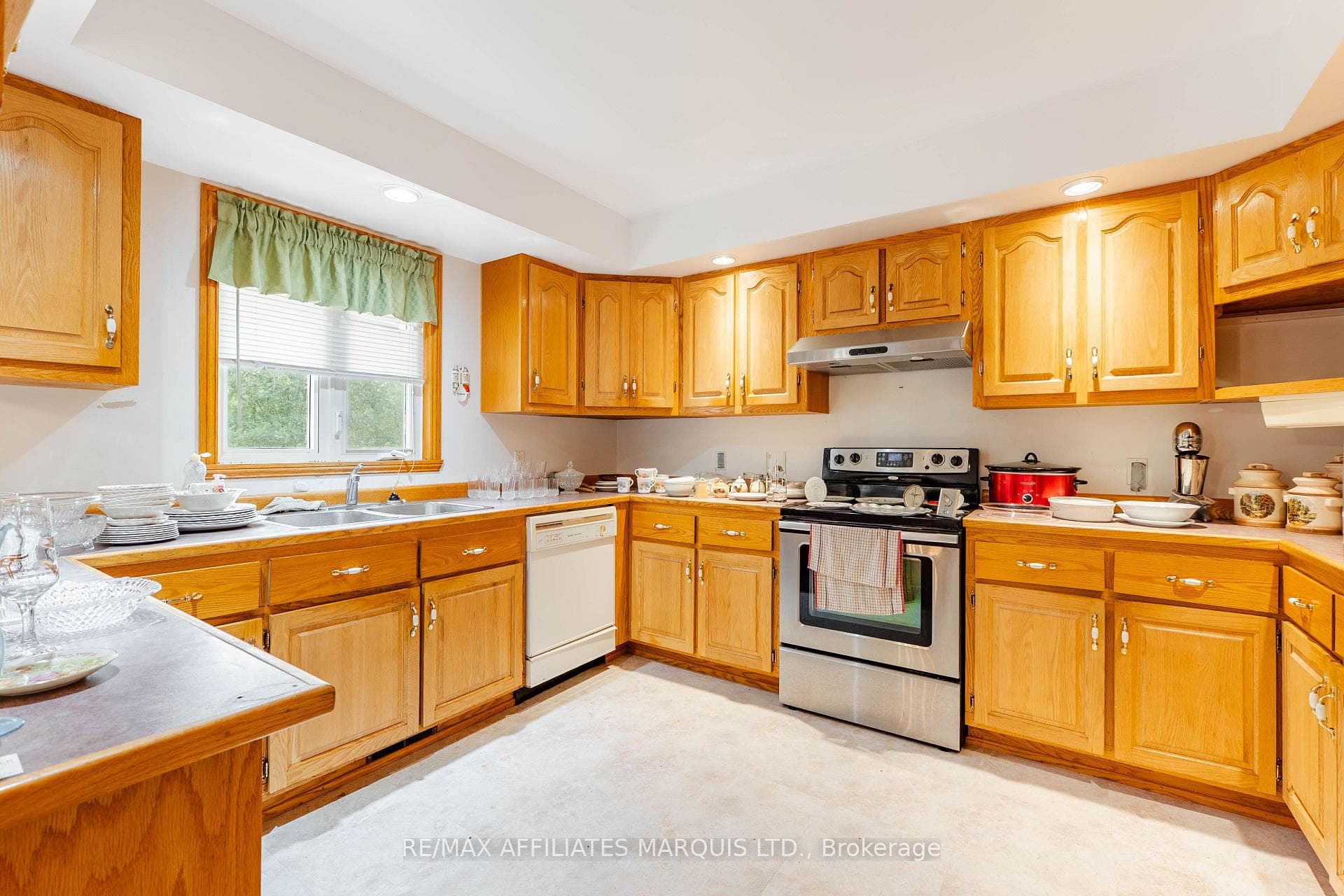 17588 McPhail Road photo 49