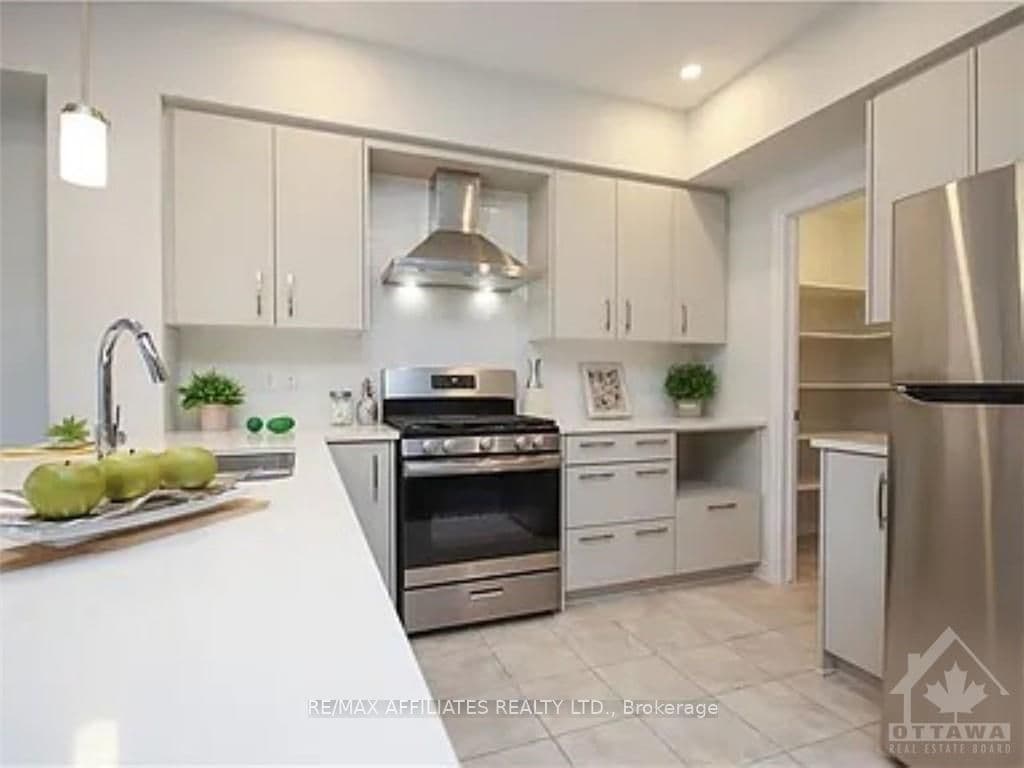63 SALAMANDER Way photo 8