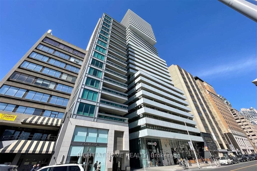 200 Bloor Street Unit 1604 photo 1