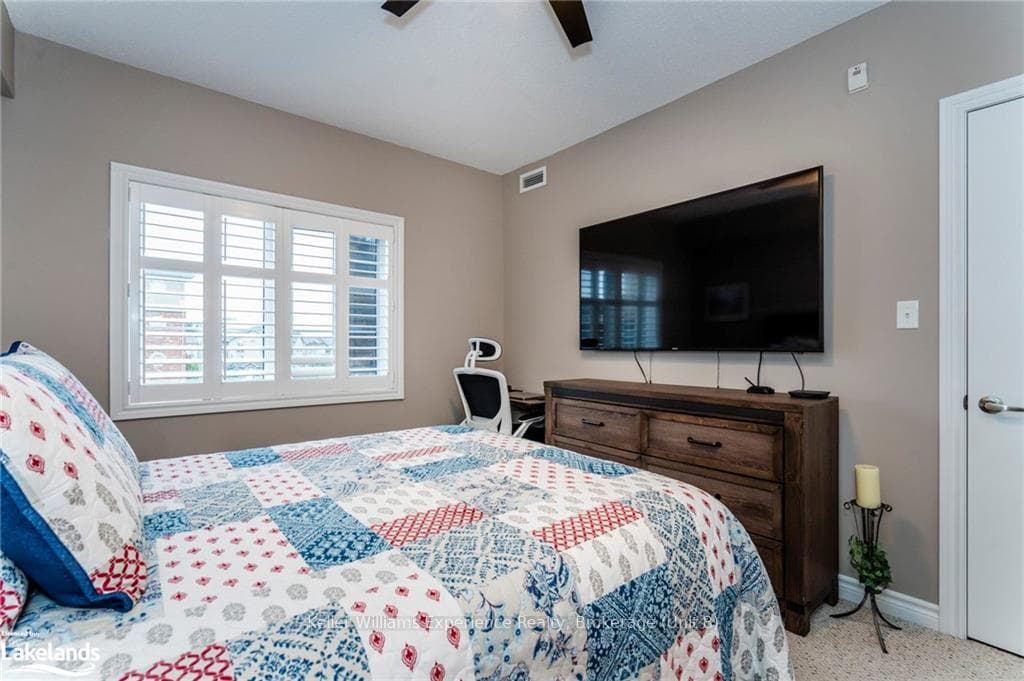 41 FERNDALE Drive Unit 305 photo 25