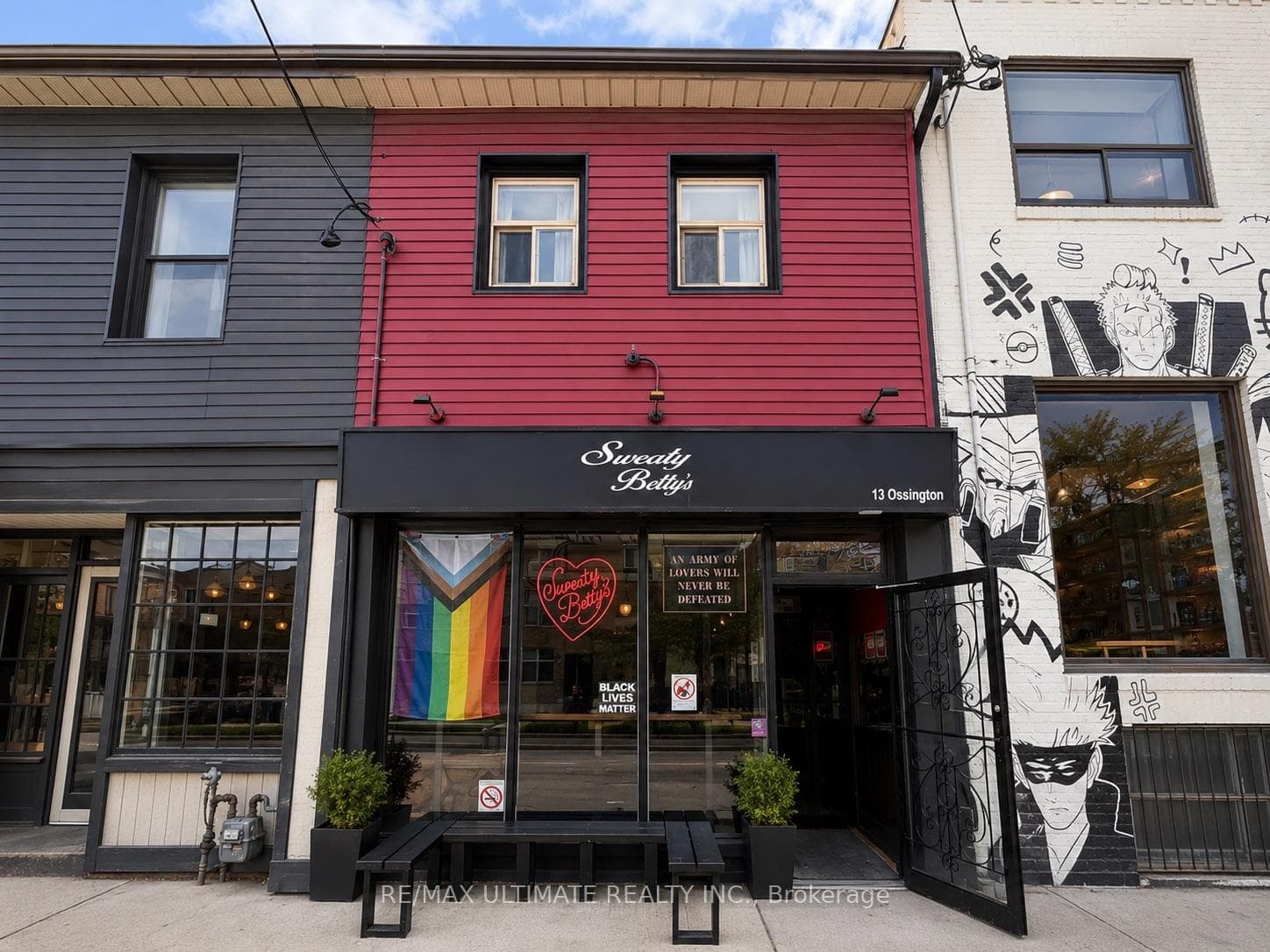 13 OSSINGTON Avenue photo 1