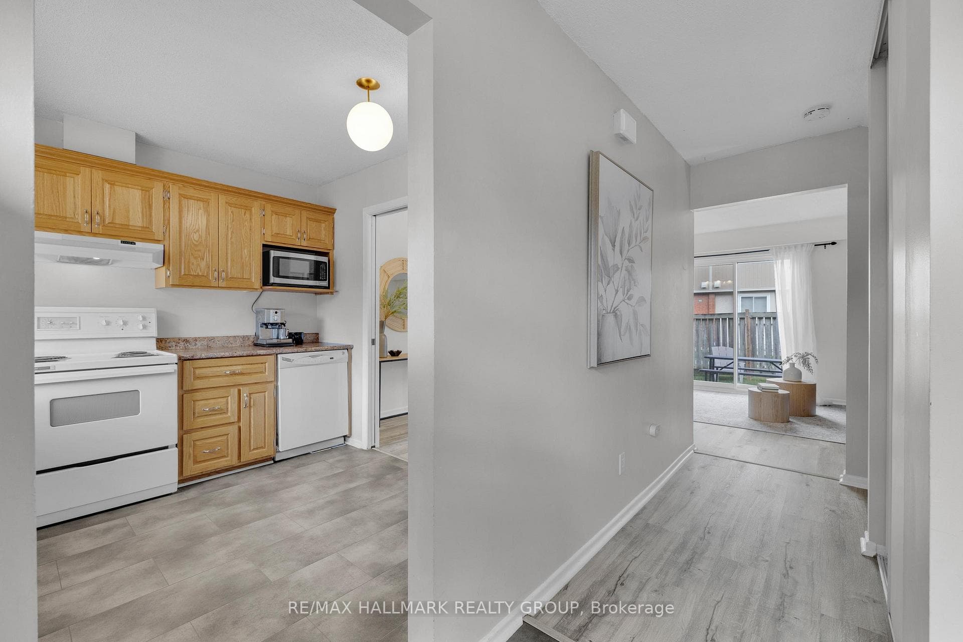 479 Moodie Drive Unit B photo 6