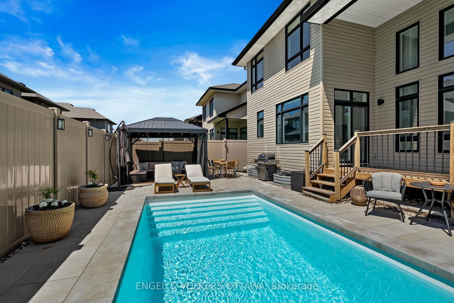 351 Shuttleworth Drive photo 45