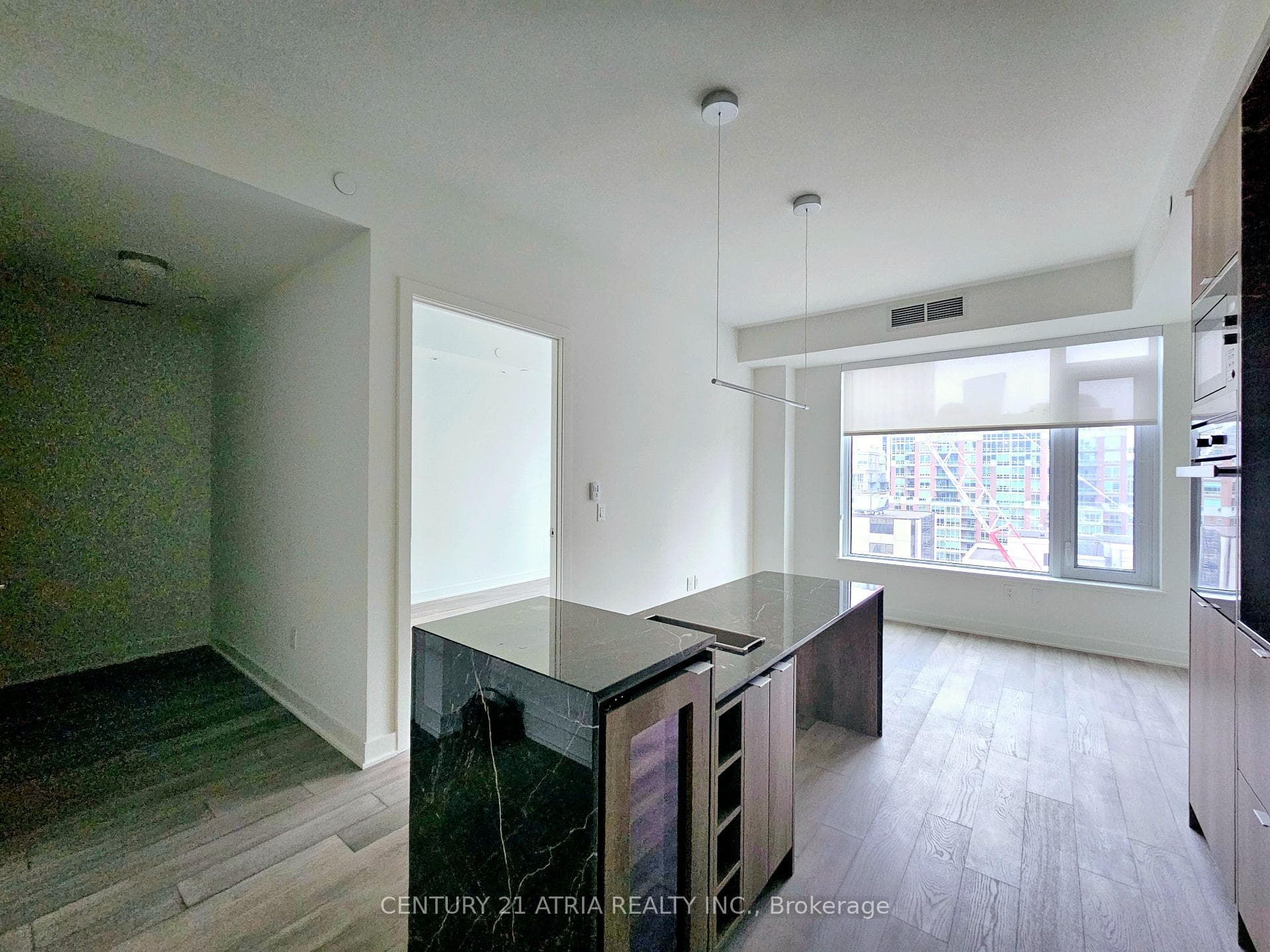 11 Yorkville Avenue Unit 1101 photo 6