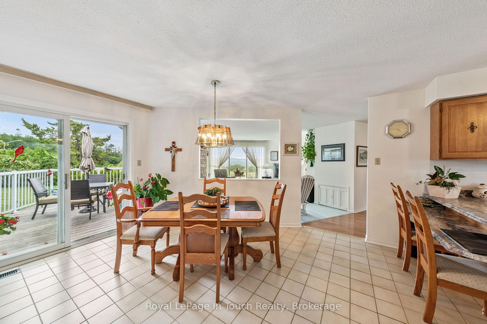 Dining Area-Walkout
