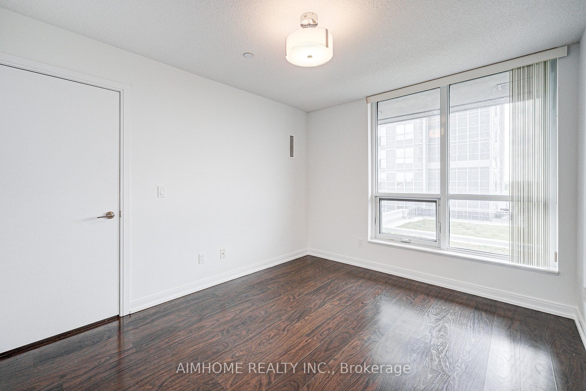 255 Village Green Square Unit 604 photo 21