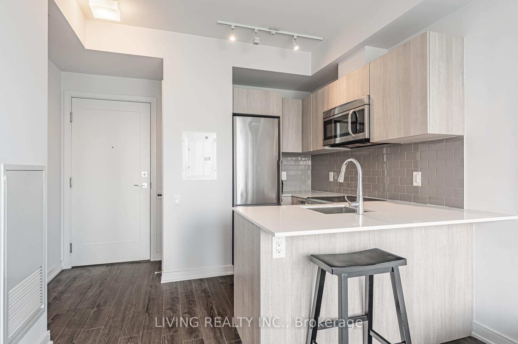 57 St Joseph Street Unit 1121 photo 4