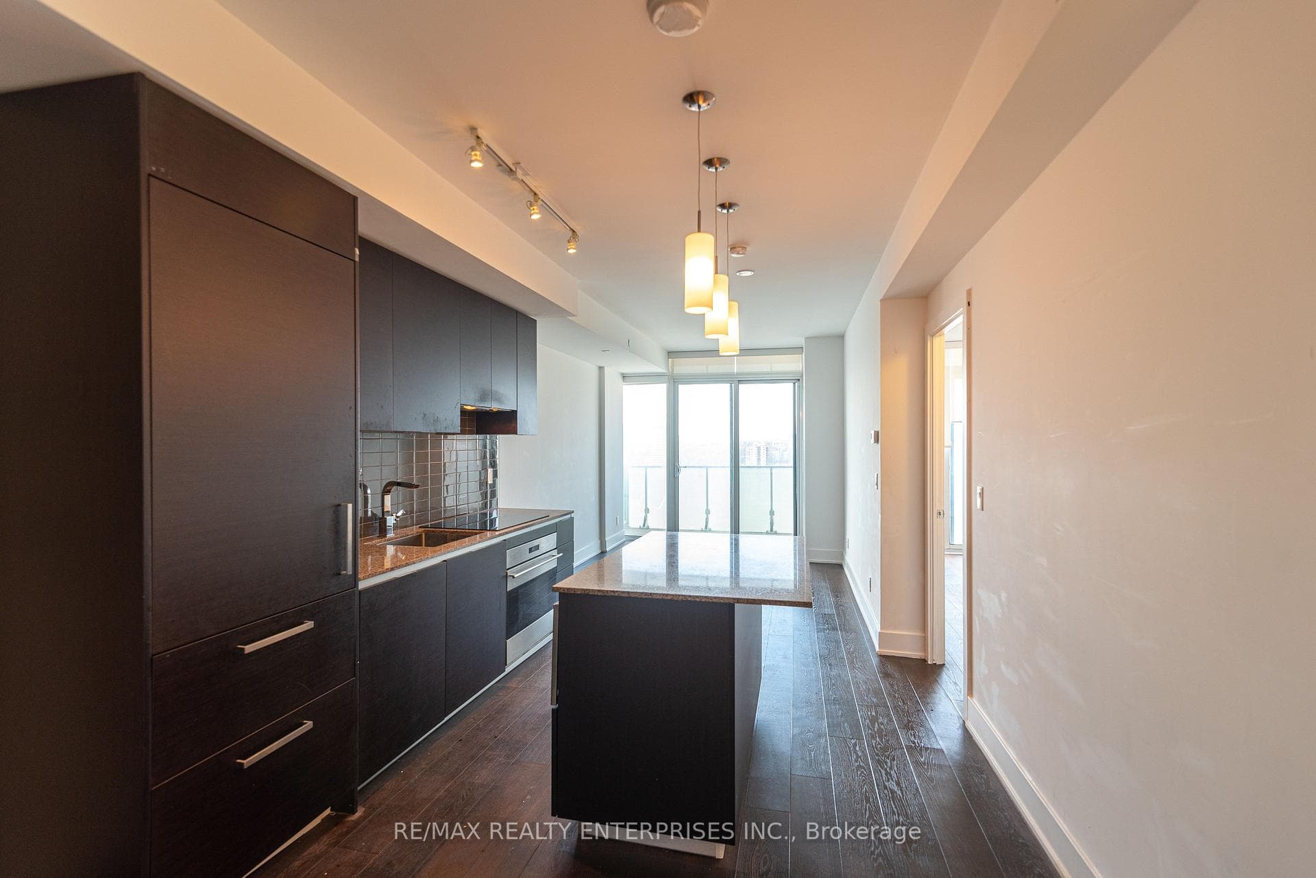 200 Bloor Street Unit 2505 photo 2