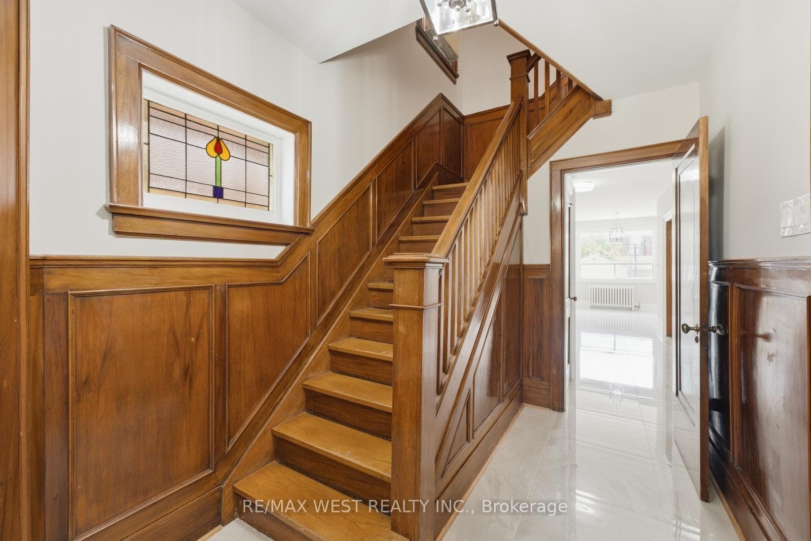 280 Westmount Avenue photo 20
