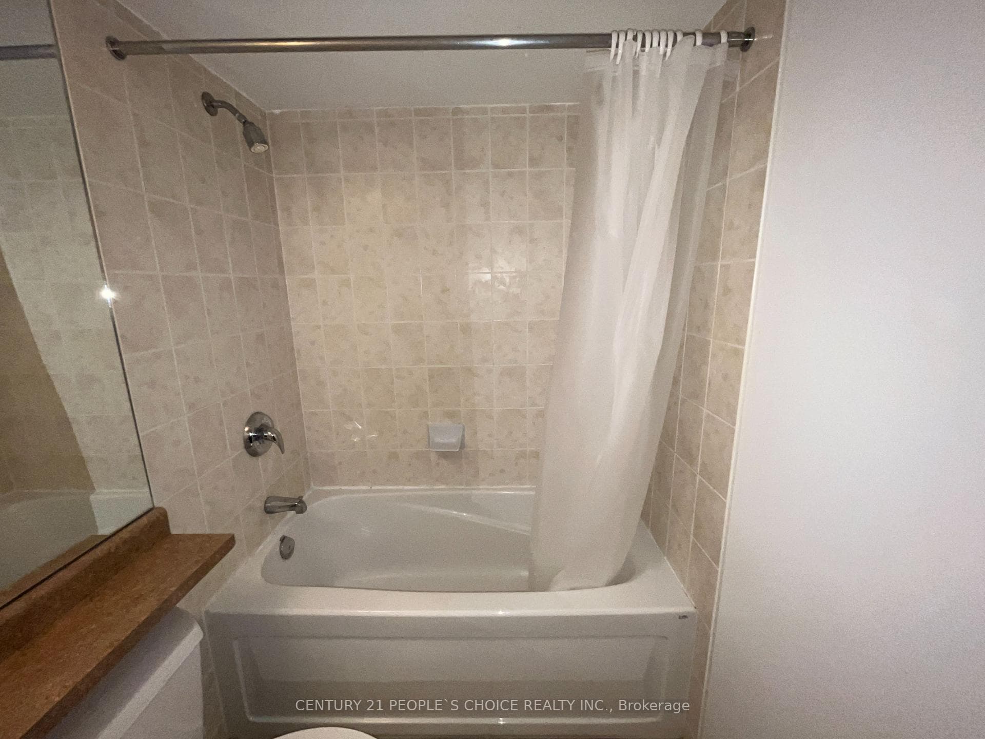 231 Fort York Boulevard Unit 2005 photo 13