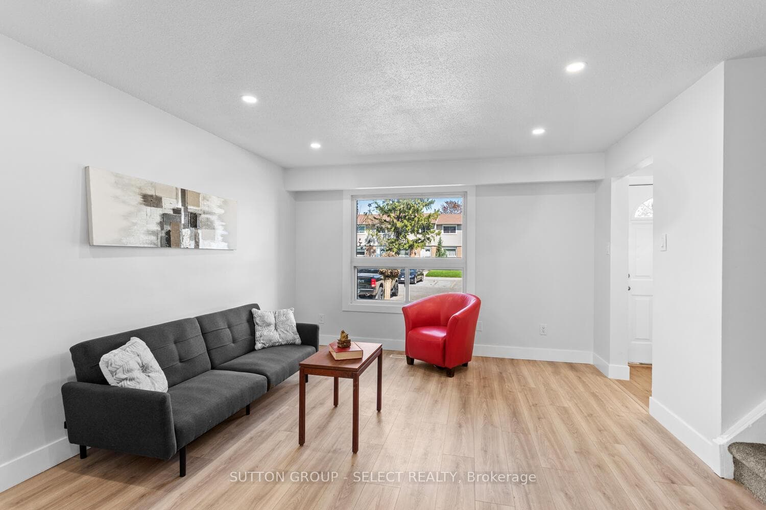 40 Tiffany Drive Unit 54 photo 3