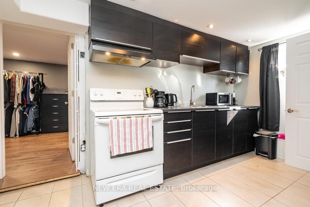 1362 Cawthra Road photo 27