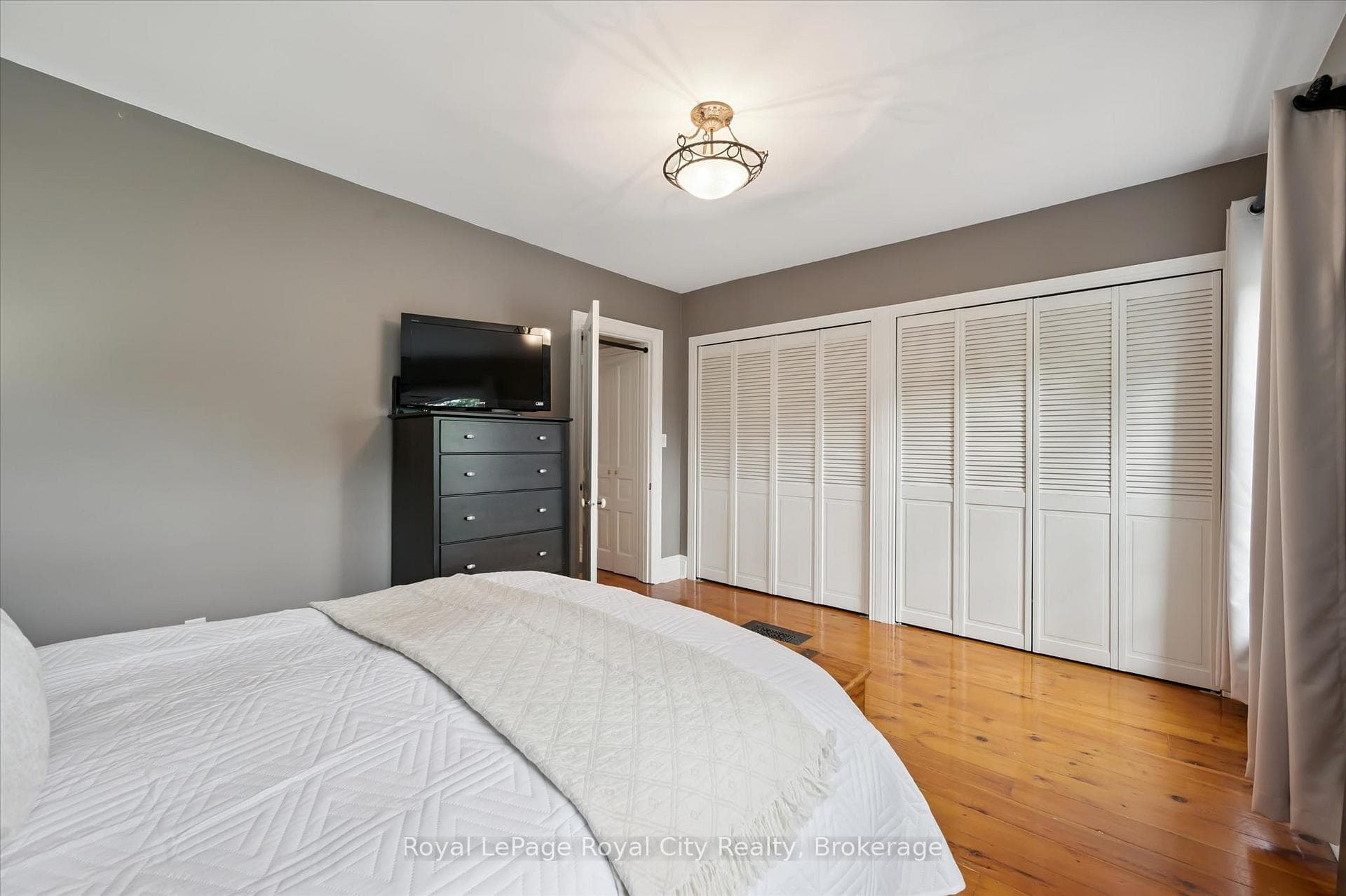 265 Waterloo Avenue photo 24