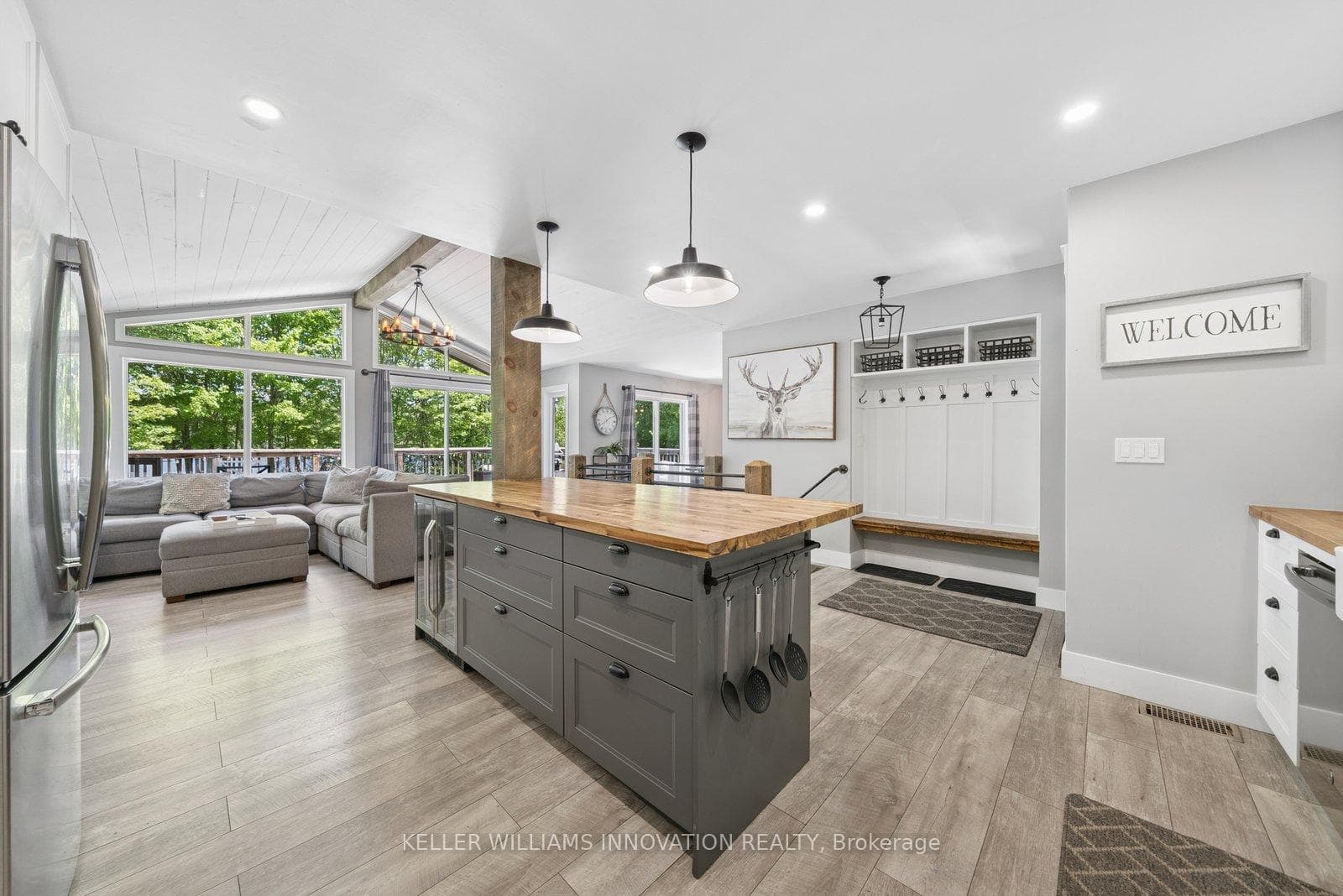 371 Skene Road photo 11