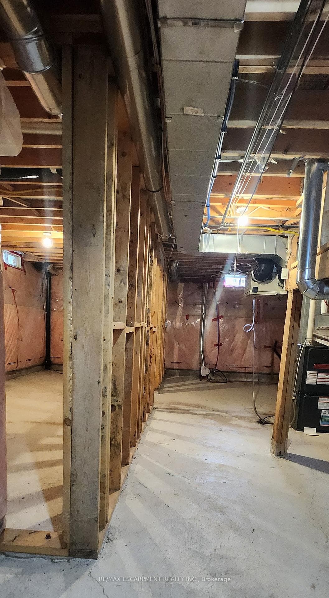 152 Thomas Avenue photo 31