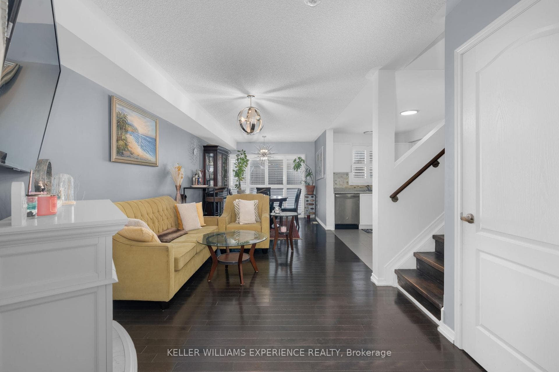 1483 Rankin Way photo 3