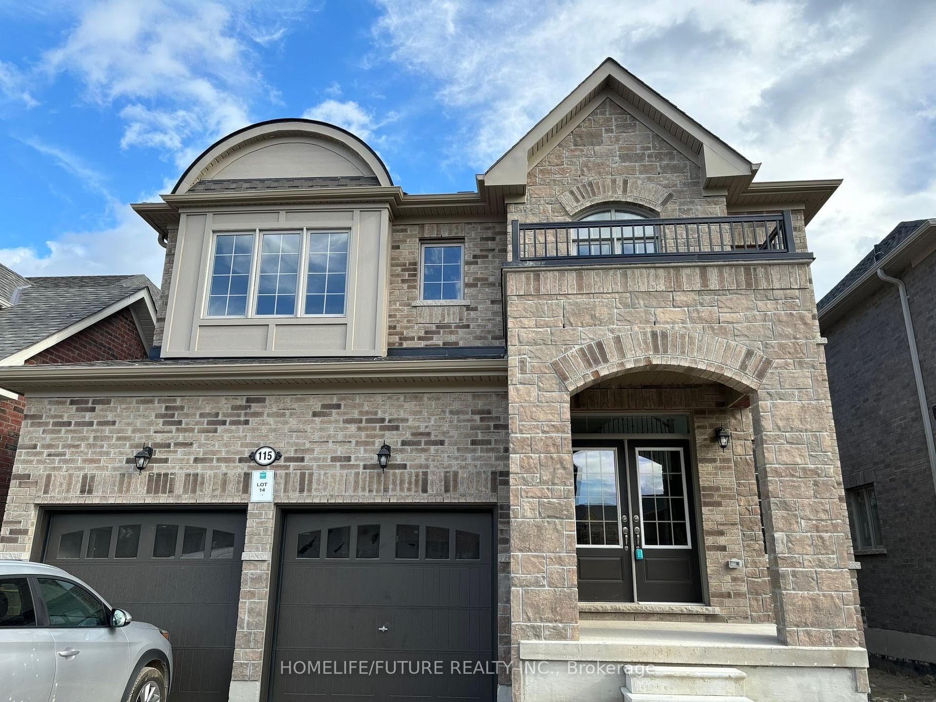 115 Robin Trail photo 1