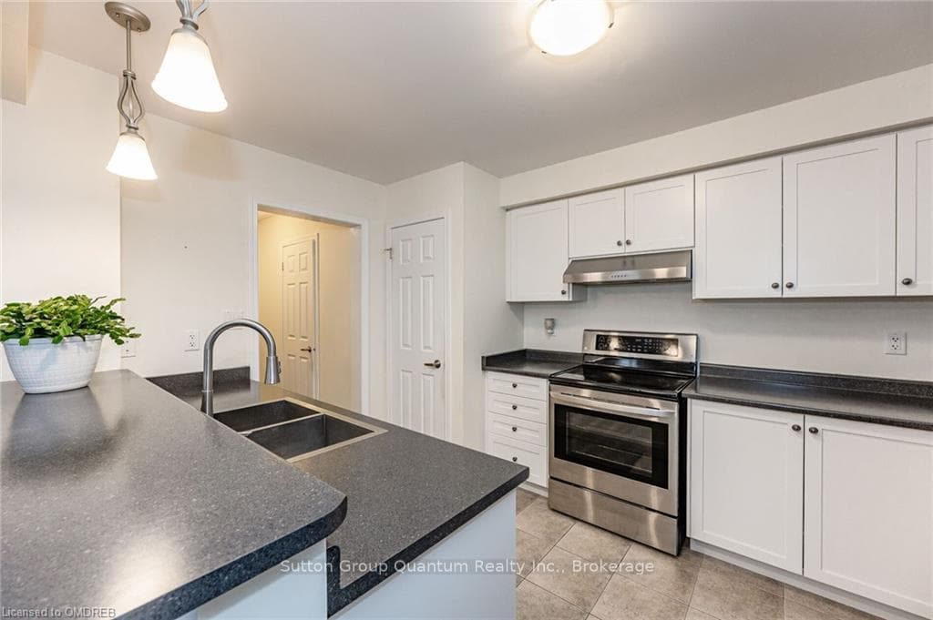 816 FOWLES Court photo 8