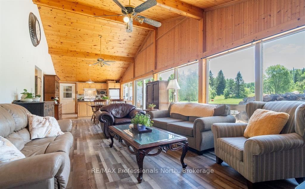 899 KATRINE Road photo 15