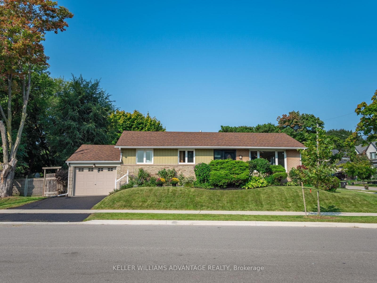 88 Wellesworth Drive photo 1