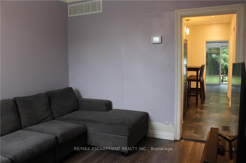 73 NORMAN Street photo 6