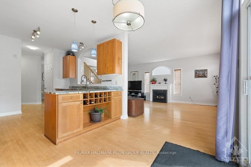 90 BRIDLE PARK Drive photo 6