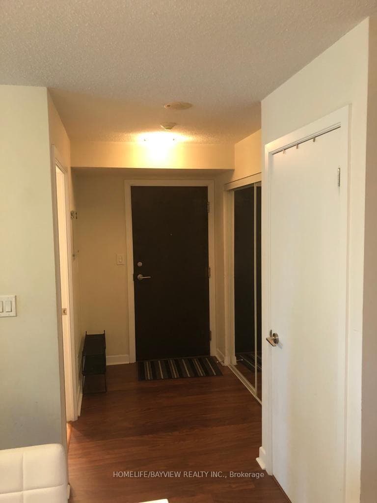 33 Bay Street Unit 607 photo 11