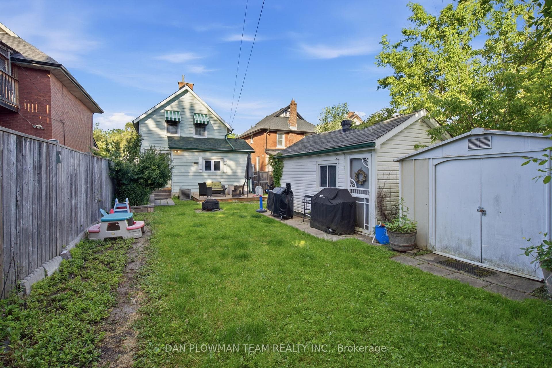 138 Tylor Crescent photo 30