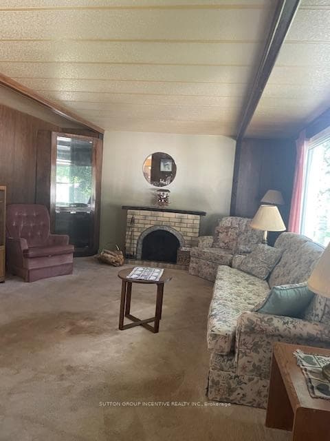 1 Redwood Court photo 2