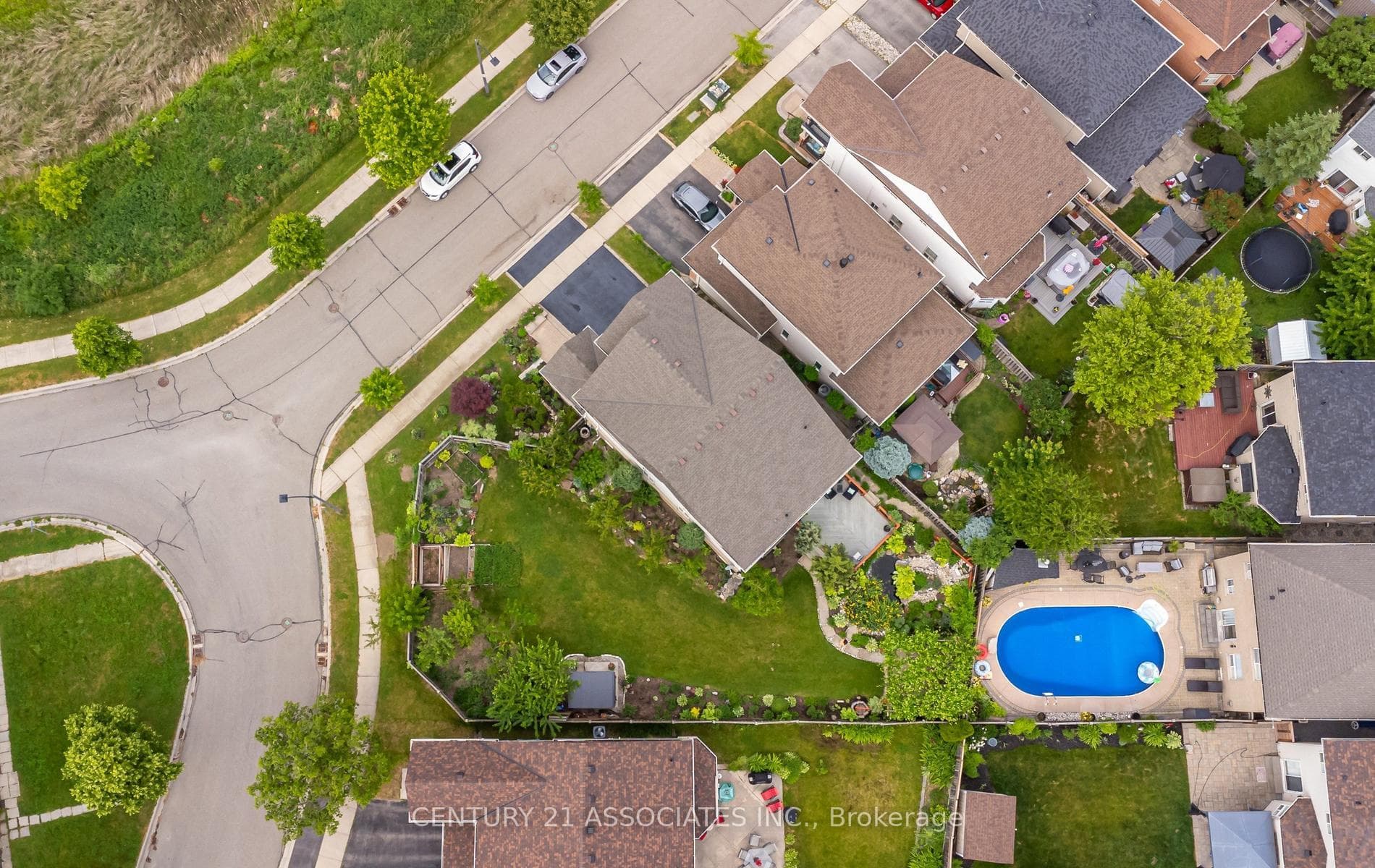 1321 Roper Drive photo 4