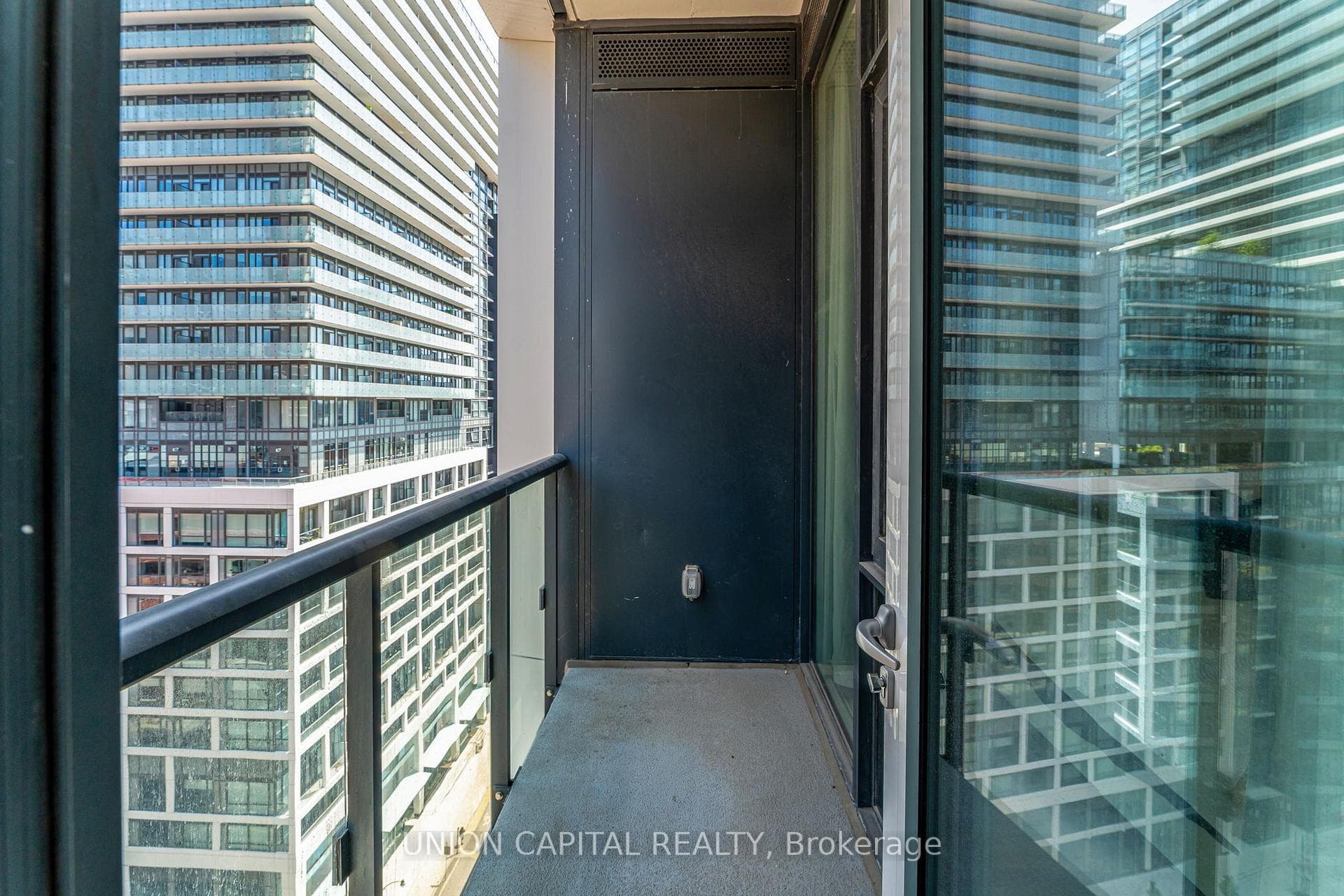 158 Front Street Unit 1313 photo 21