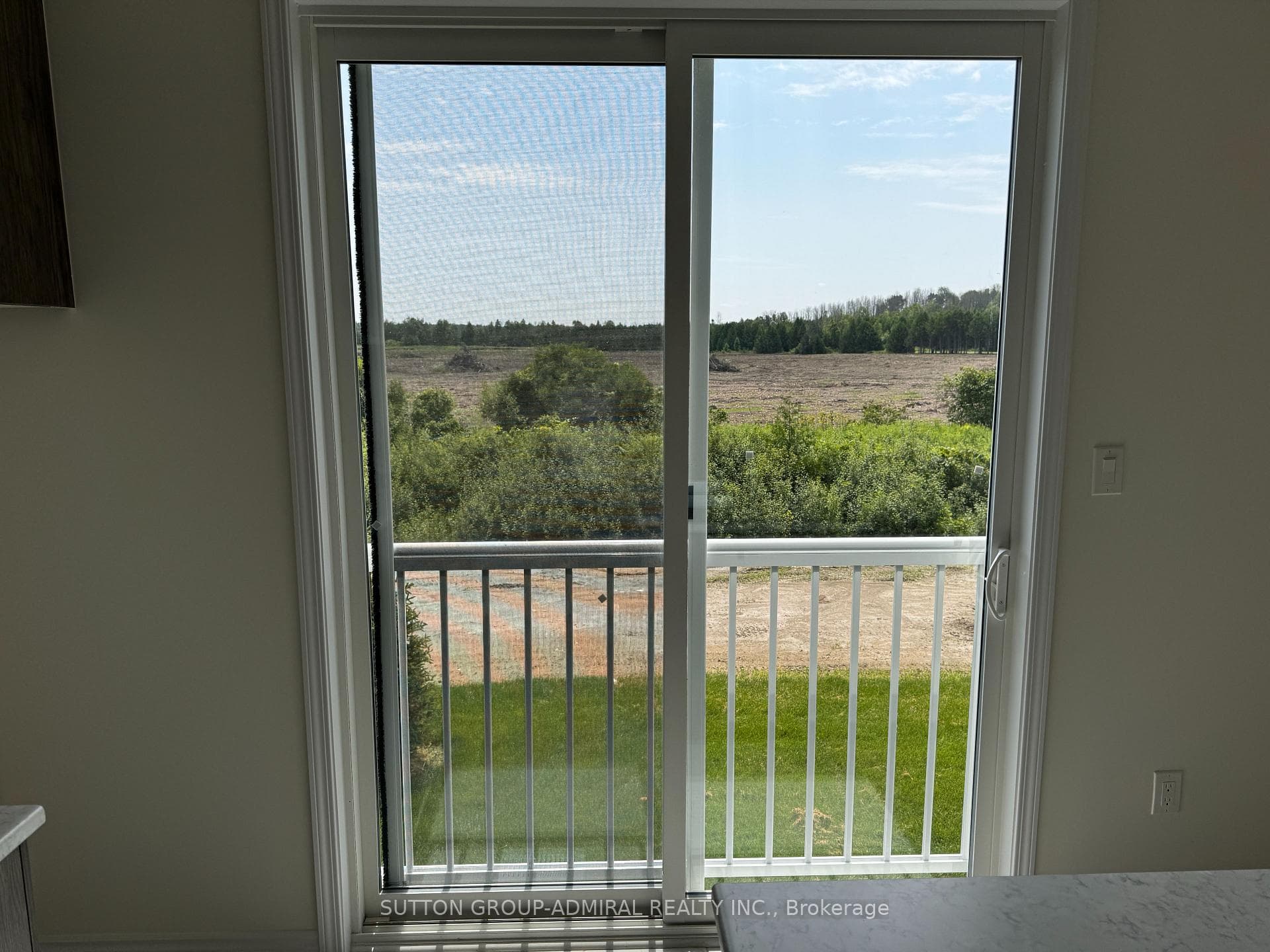 16 Shapira Avenue photo 7