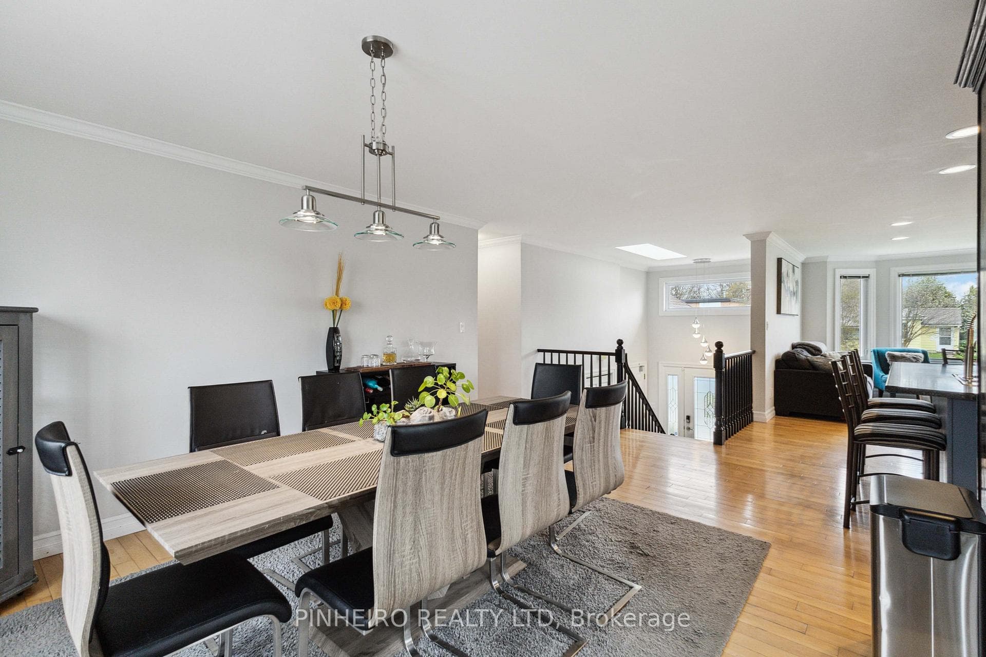 251 Carling Street photo 8