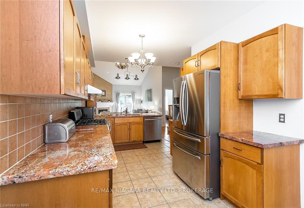 22 CONRAD Place photo 16