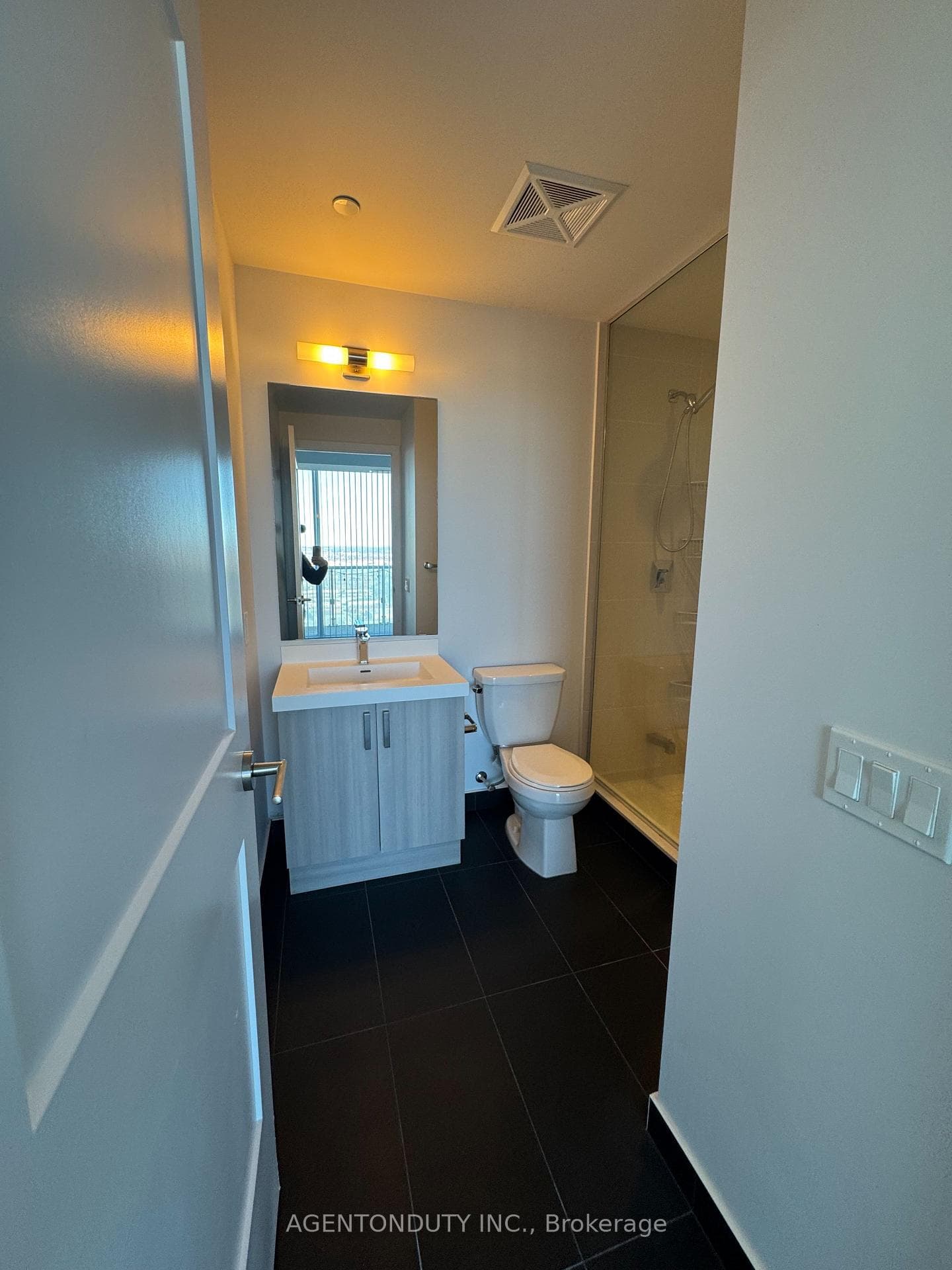 7895 Jane Street Unit PH14 photo 37