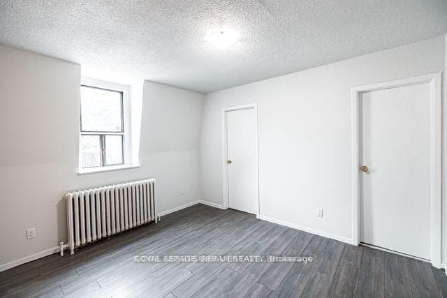 72 Wellesley Street Unit 202 photo 8
