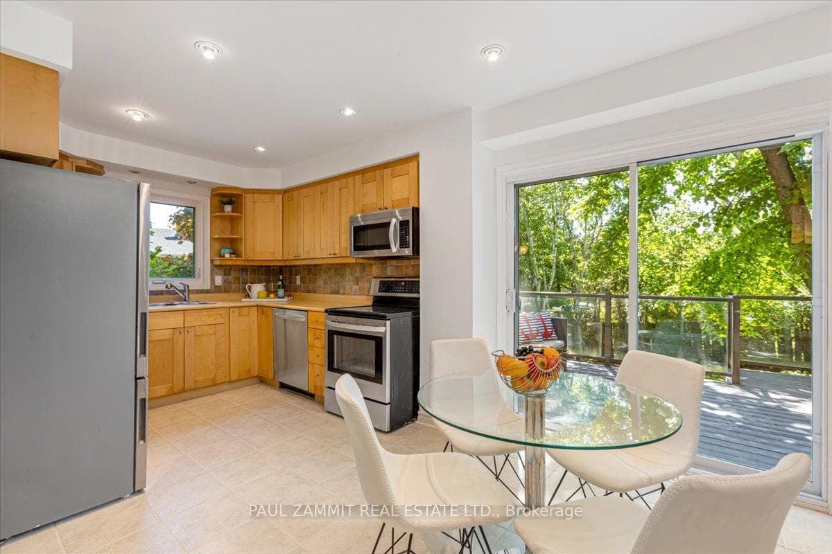 70 Braeburn Drive photo 9