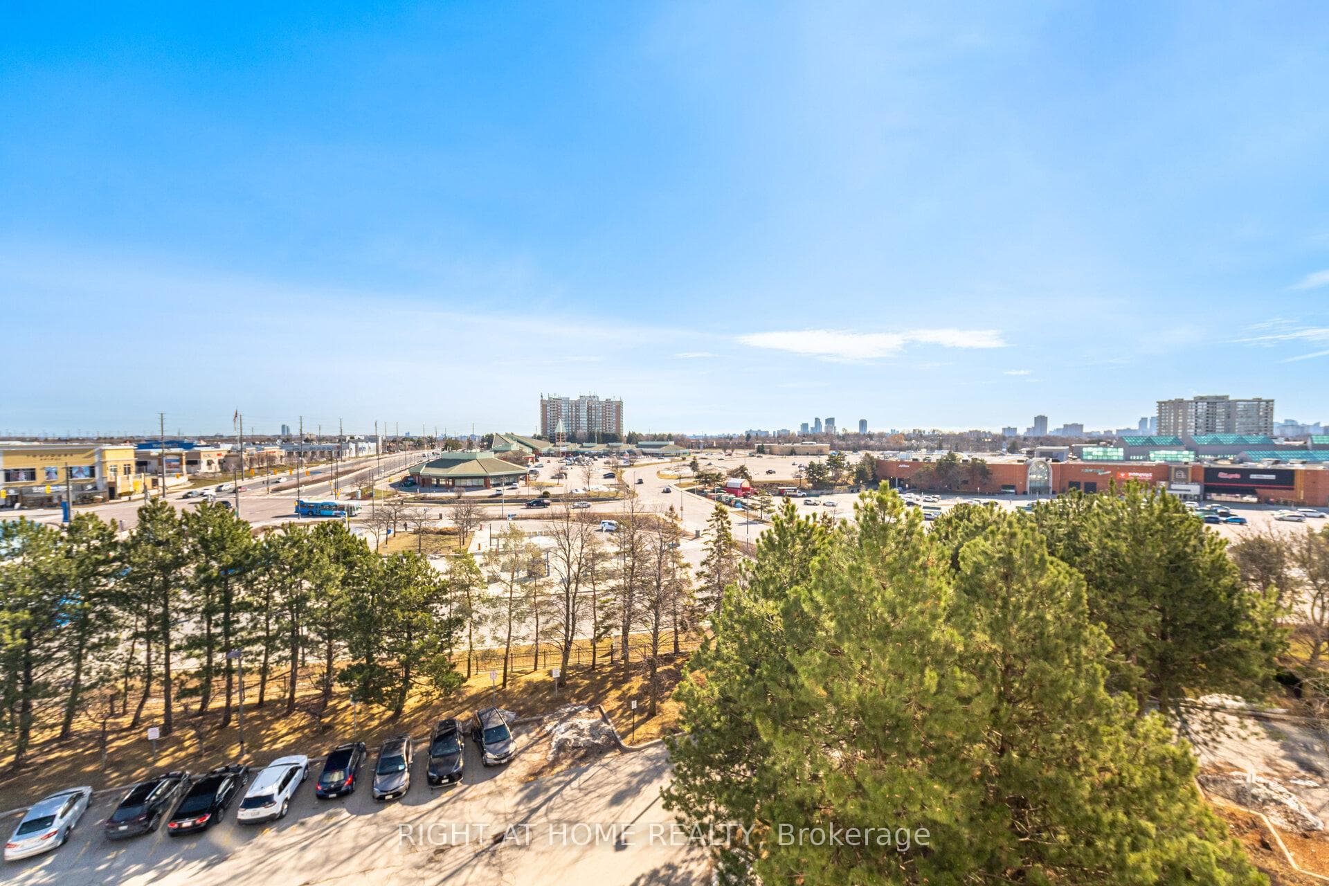 120 Promenade Circle Unit 711 photo 32