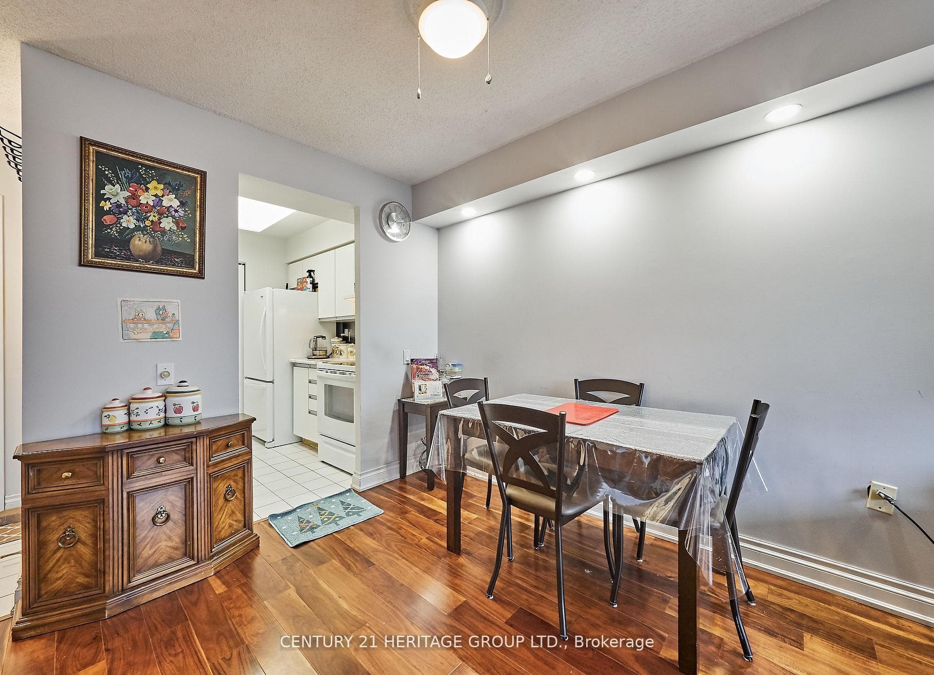 21 Overlea Boulevard Unit 511 photo 5