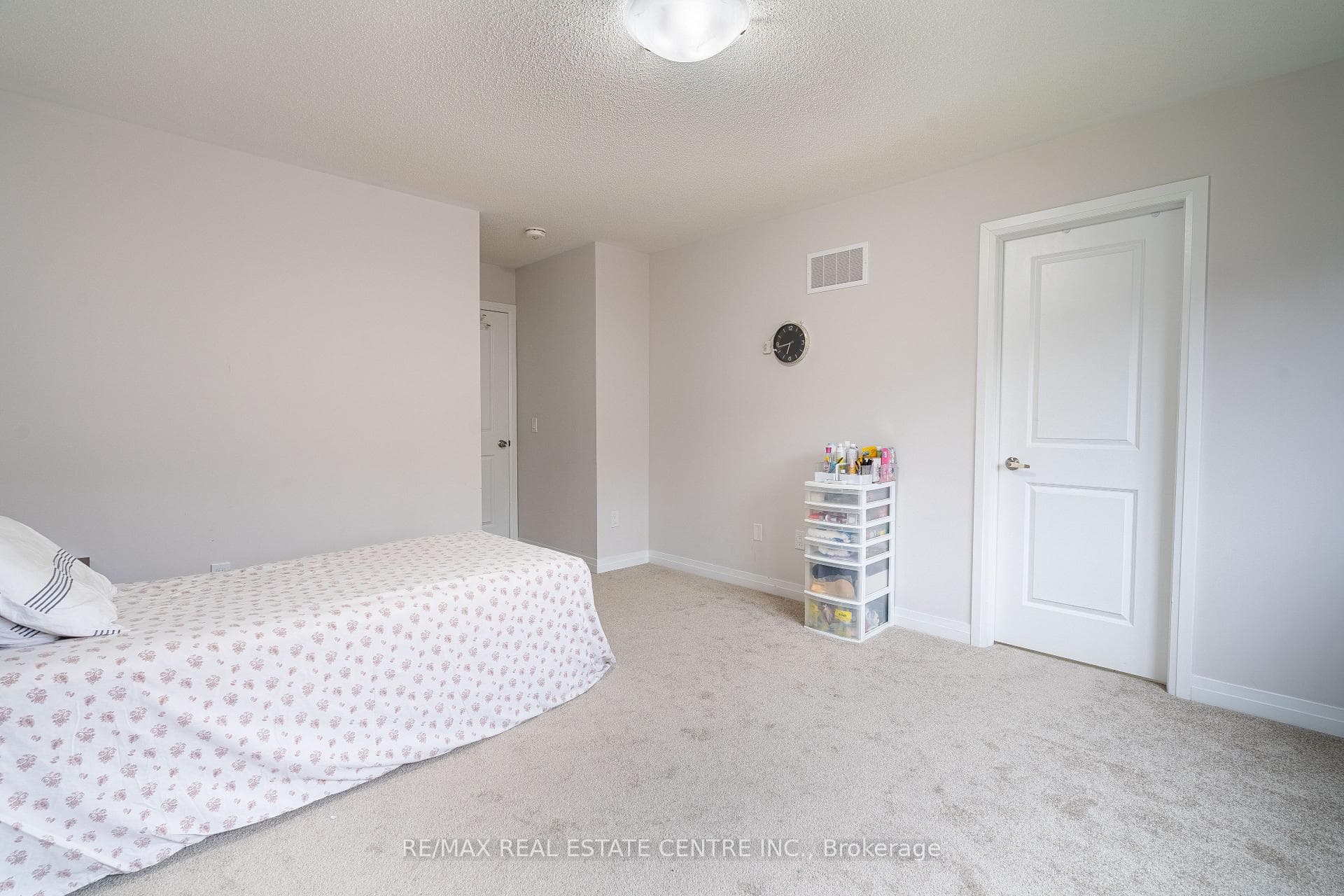 123 Freedom Crescent photo 30