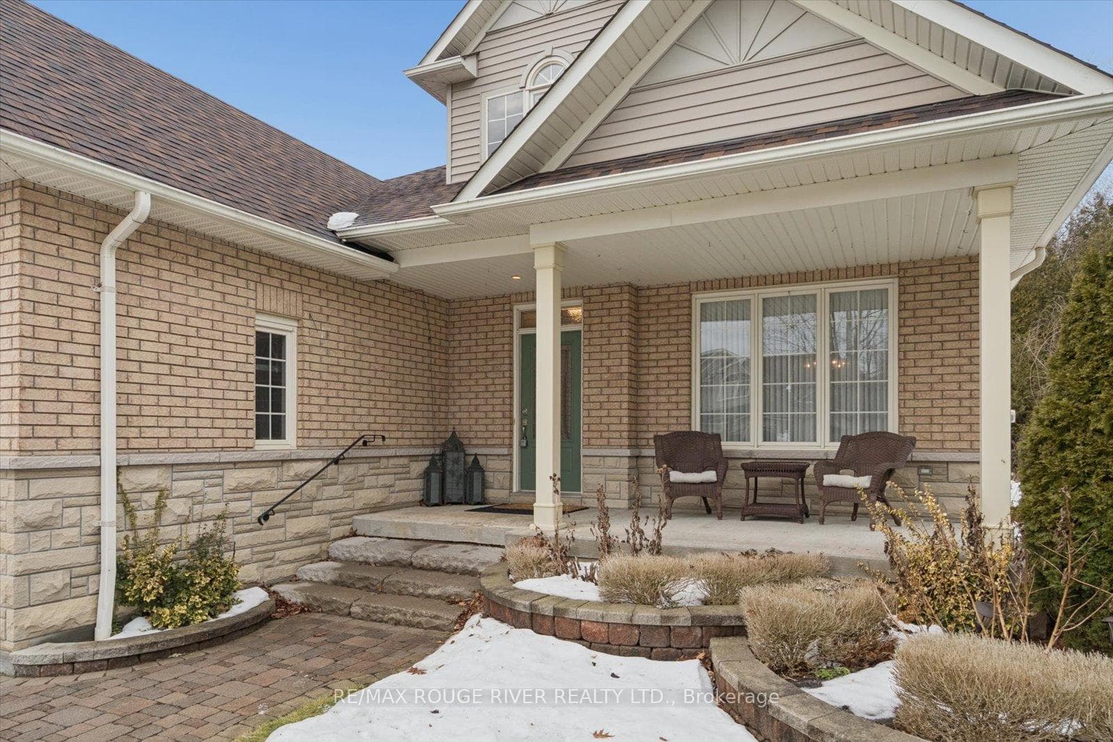 45 Pebblebrook Crescent photo 2