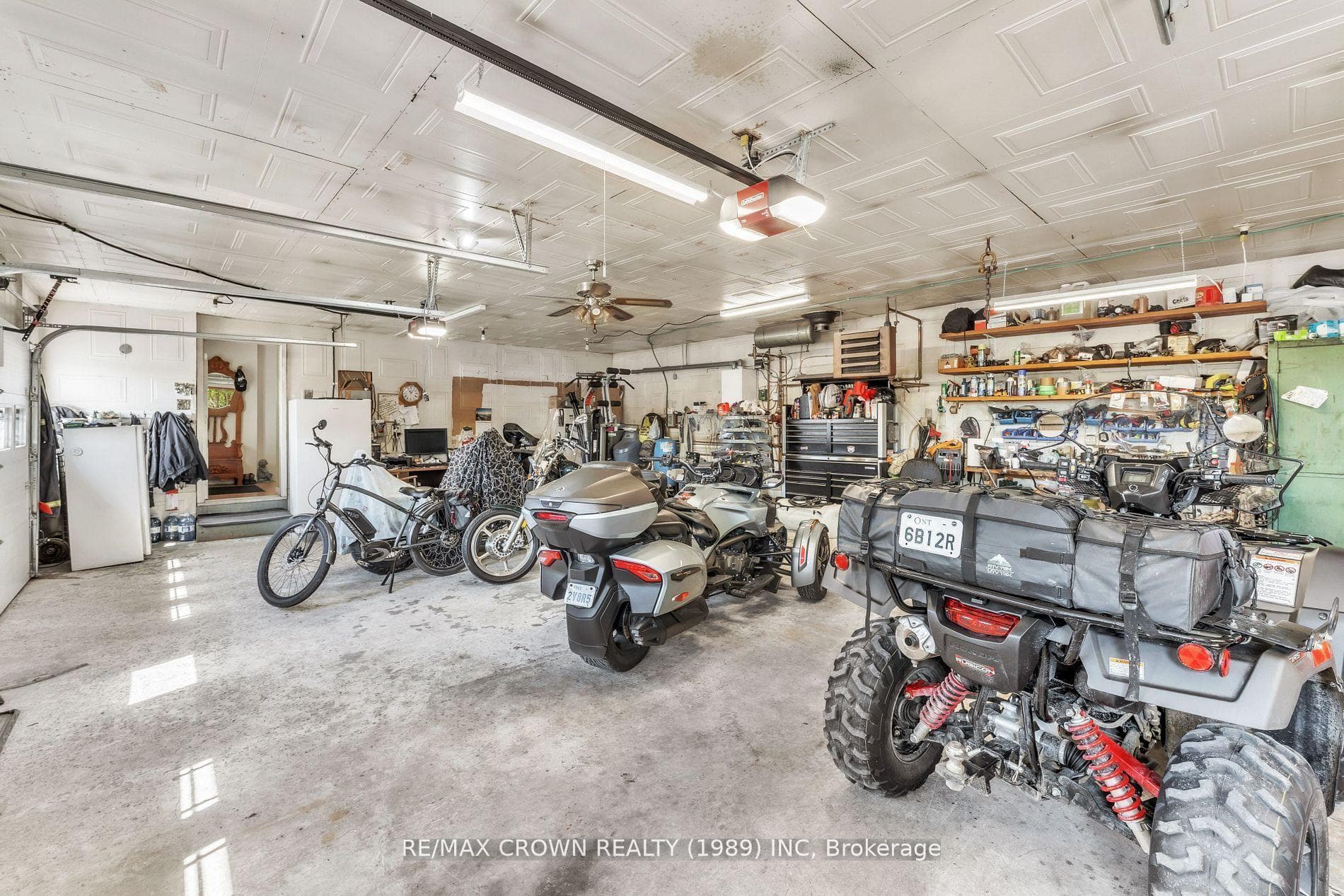 790 Lalande Road photo 29