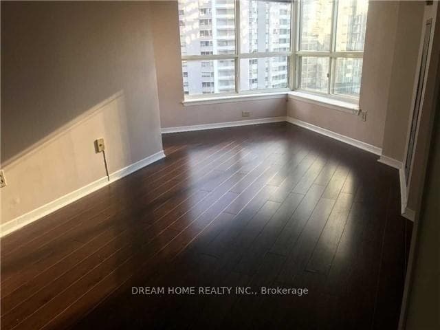 44 St Joseph Street Unit 1106 photo 4