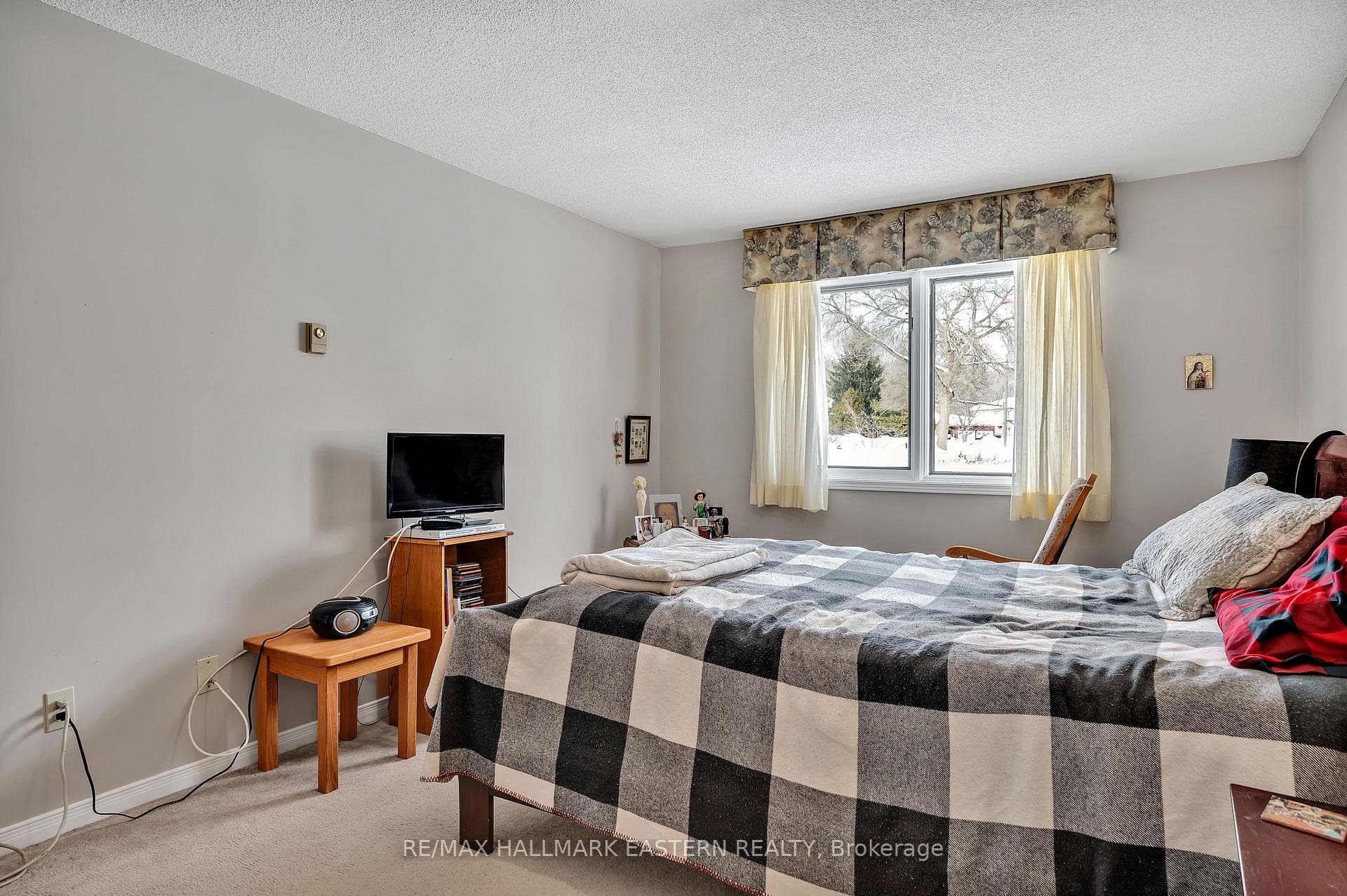 36 Champlain Crescent Unit 1 photo 20