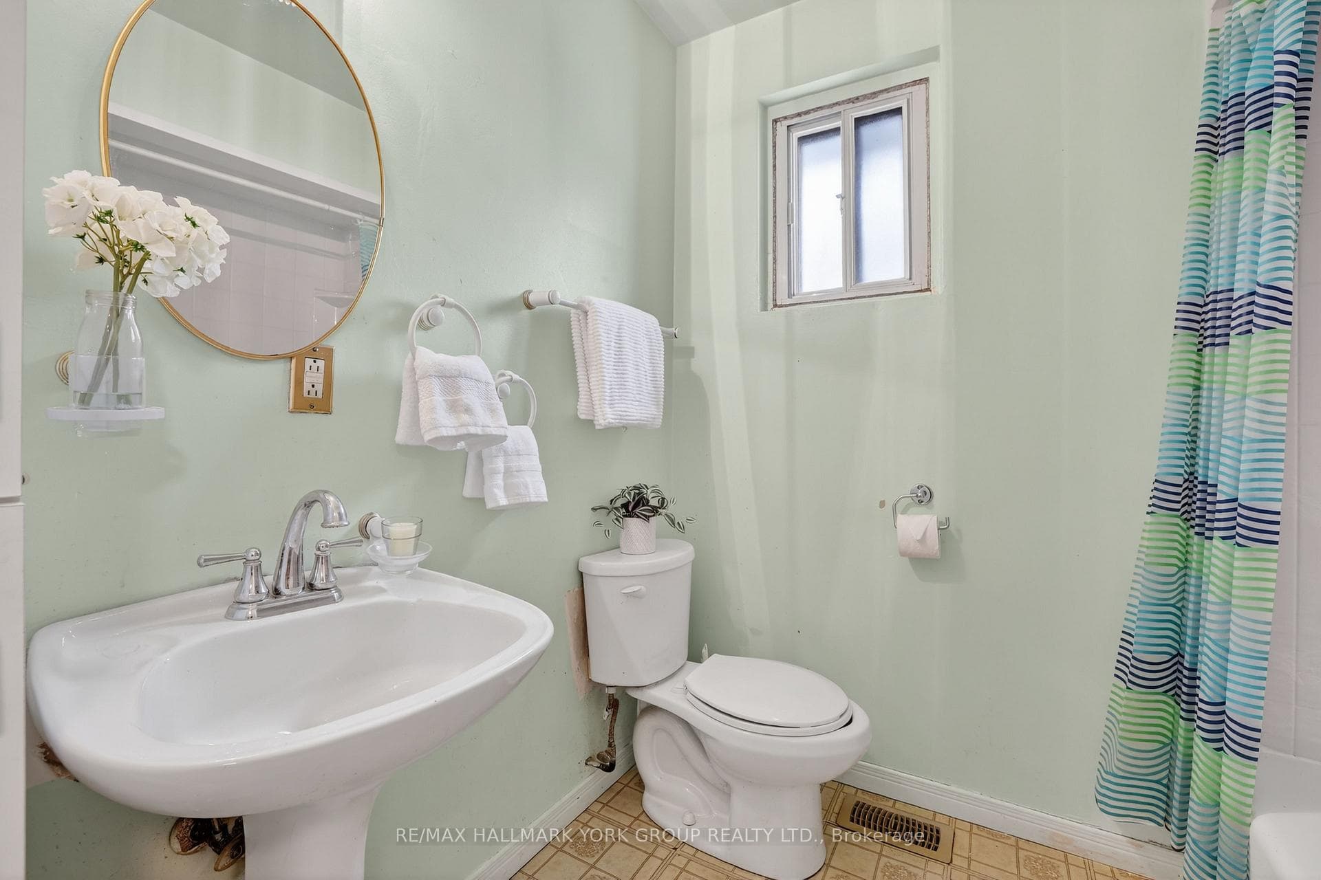510 Brimorton Drive photo 27